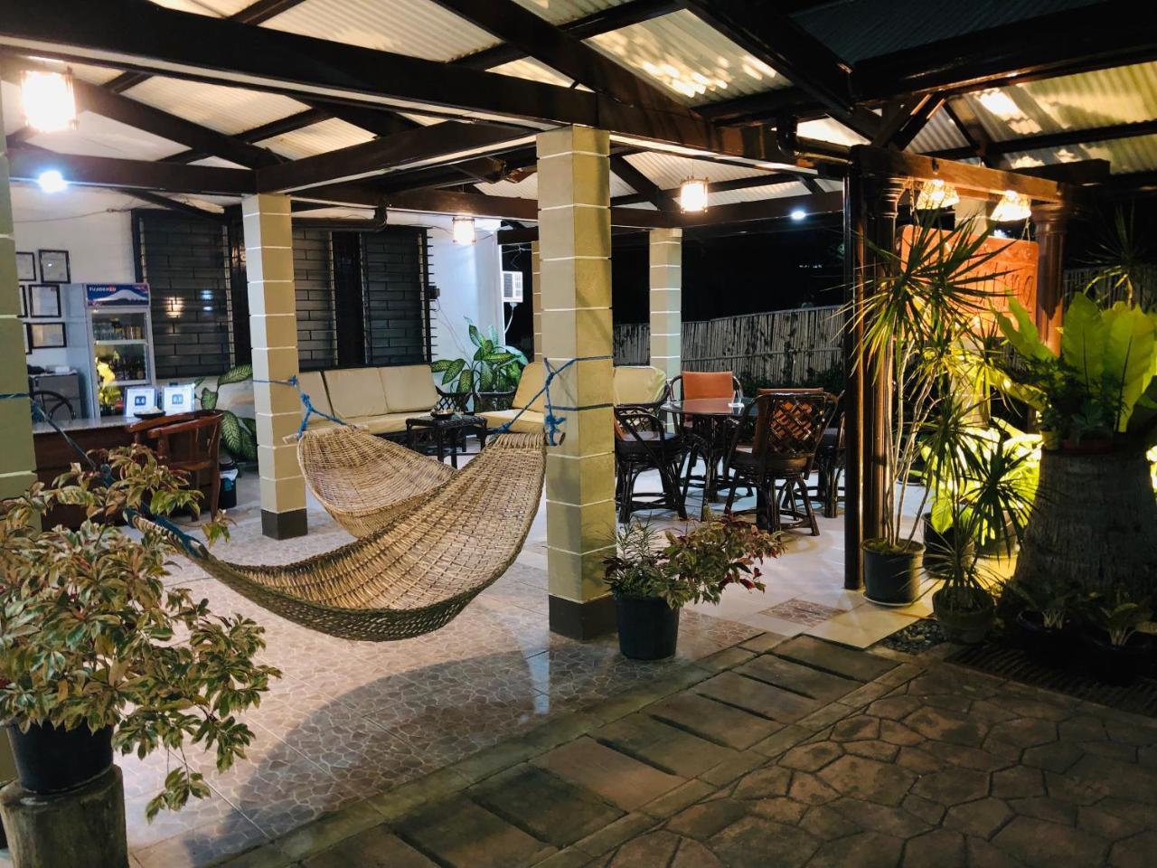 Matutina Pensionne Puerto Princesa Екстер'єр фото
