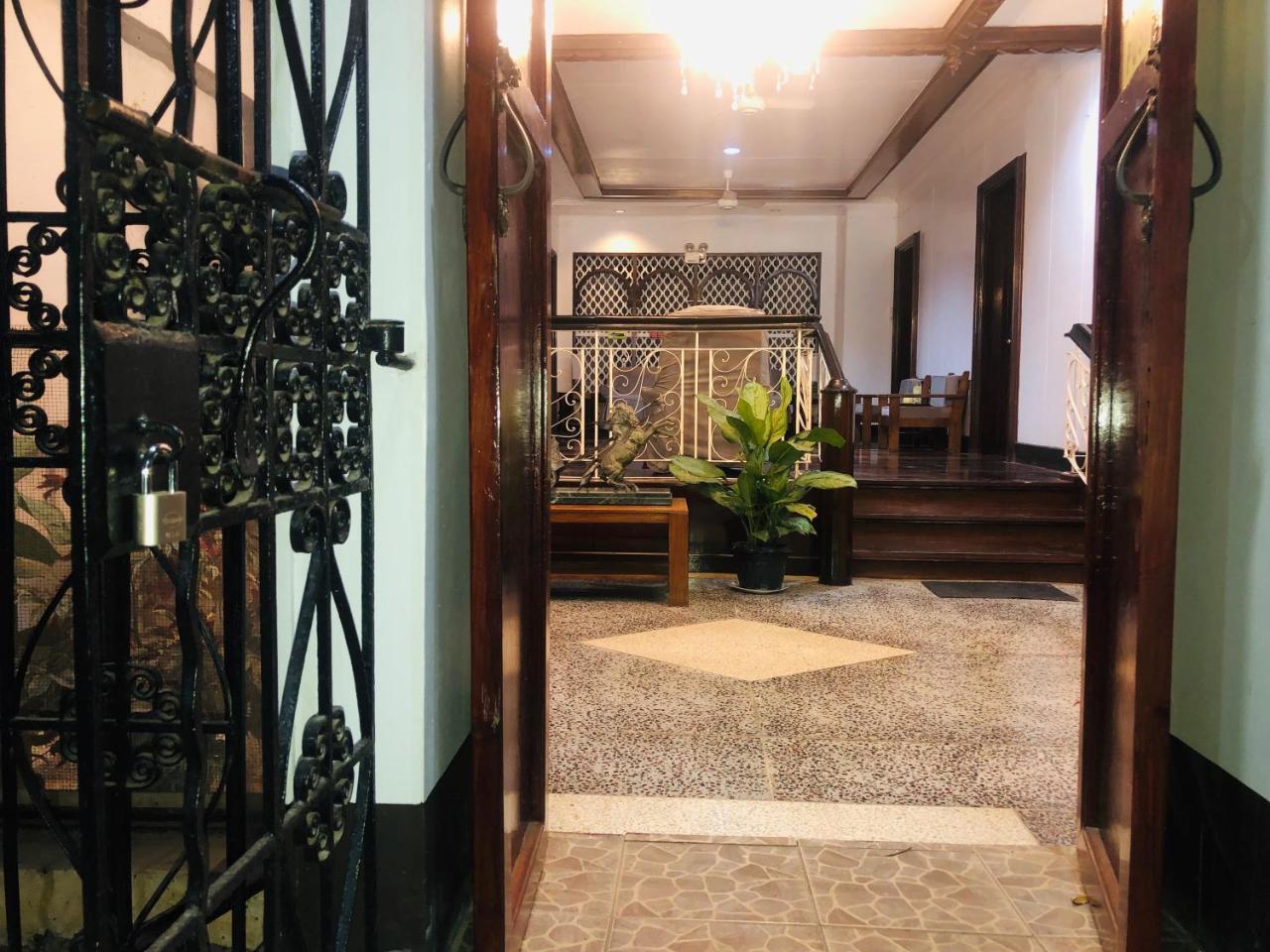 Matutina Pensionne Puerto Princesa Екстер'єр фото