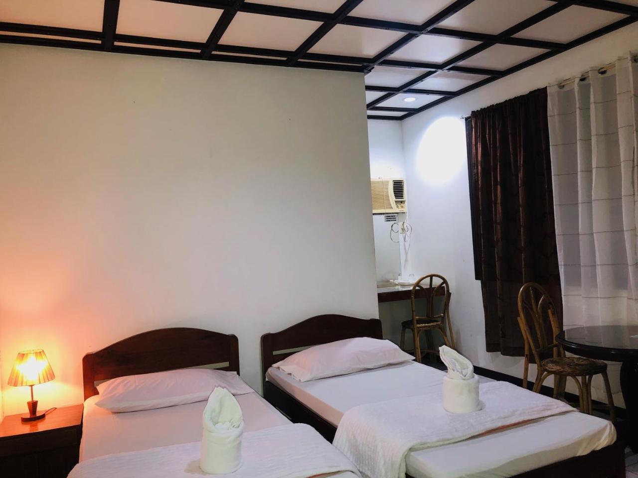Matutina Pensionne Puerto Princesa Екстер'єр фото